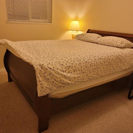 Decent Location Home เซอร์รีย์ ภายนอก รูปภาพ