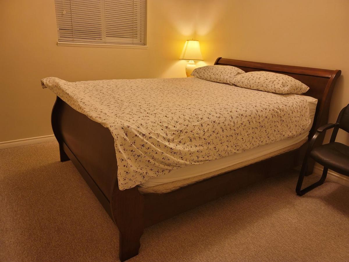 Decent Location Home เซอร์รีย์ ภายนอก รูปภาพ