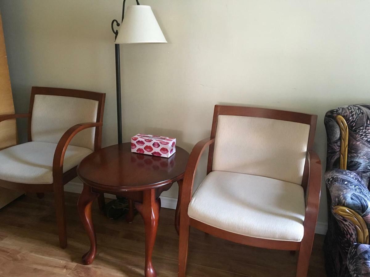 Decent Location Home เซอร์รีย์ ภายนอก รูปภาพ